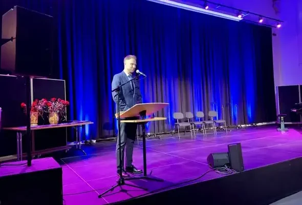 Gala z okazji Dnia Edukacji Narodowej w Nowogrodźcu – wręczono stypendia burmistrza