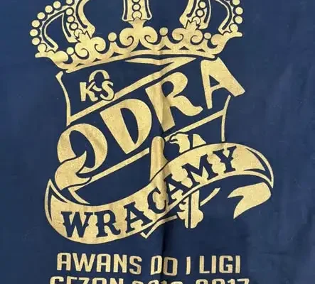 Licytacja mikołajkowa: koszulka Odra Opole z awansu do 1 Ligi